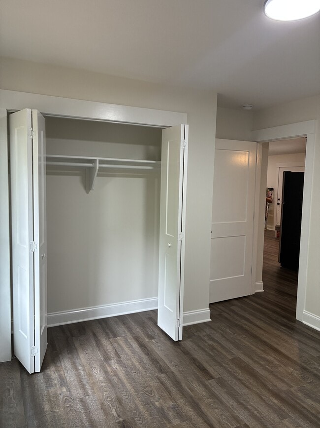 Building Photo - 267 Sterling Dr