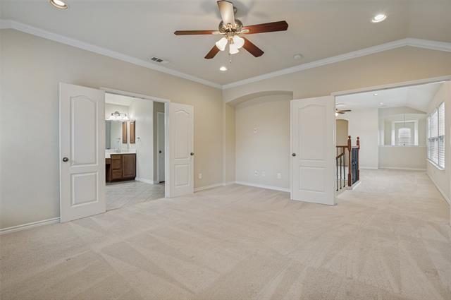 Building Photo - 5996 Clearwater Dr