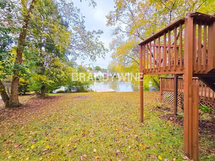 Building Photo - 107 Lake Terrace