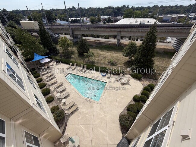 Building Photo - 1270 Strassner Dr