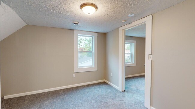 Building Photo - 12000 Bennington Ave