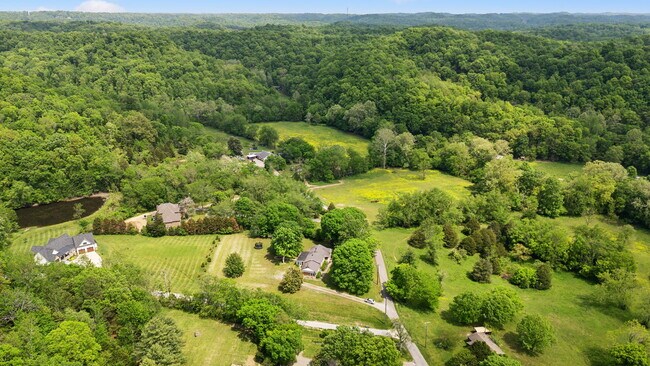 Building Photo - 1155 Ridge Hill Rd