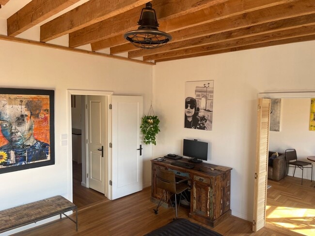 Building Photo - 675 Walton Ave