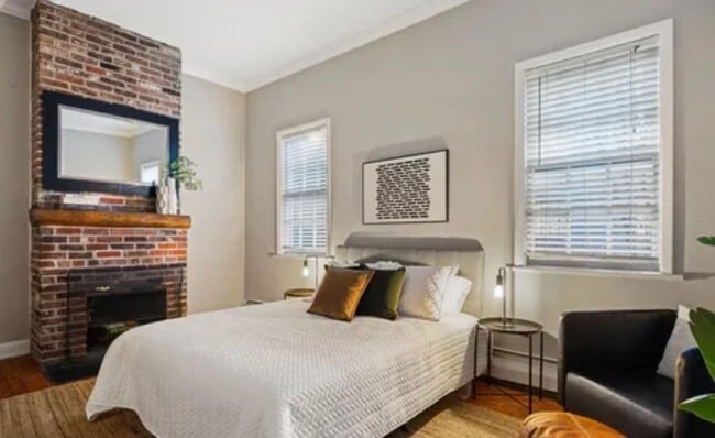 Building Photo - 1238 Waverly Walk