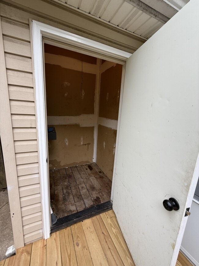 Building Photo - 1014 Bridle Ct