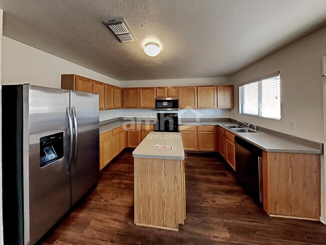 Building Photo - 7646 Presidio Crk