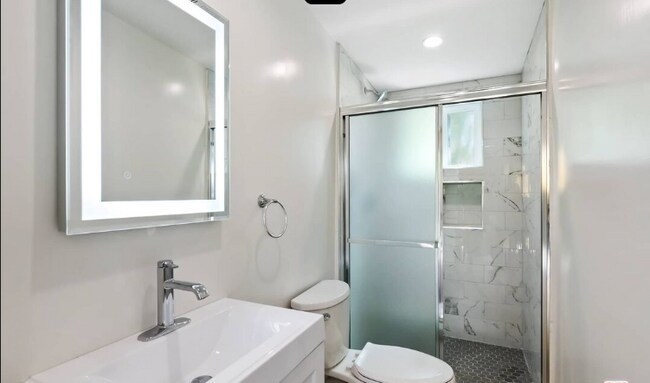 Building Photo - 2235 Patricia Ave