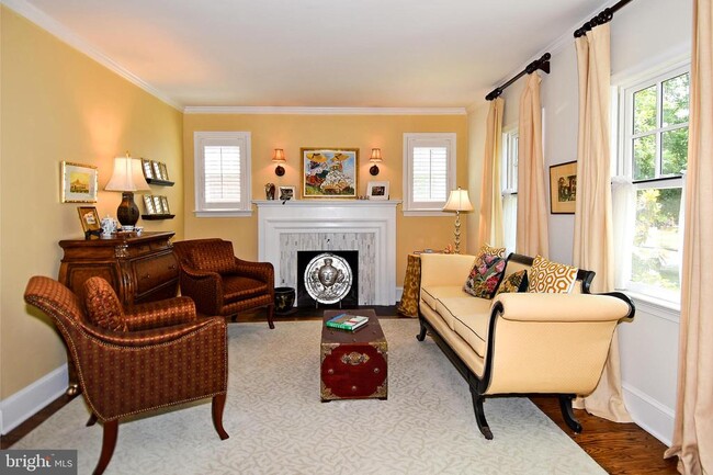 Building Photo - 4729 16th Rd N