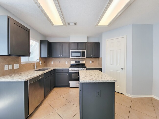 Building Photo - 19615 Mackinaw Isle Ct