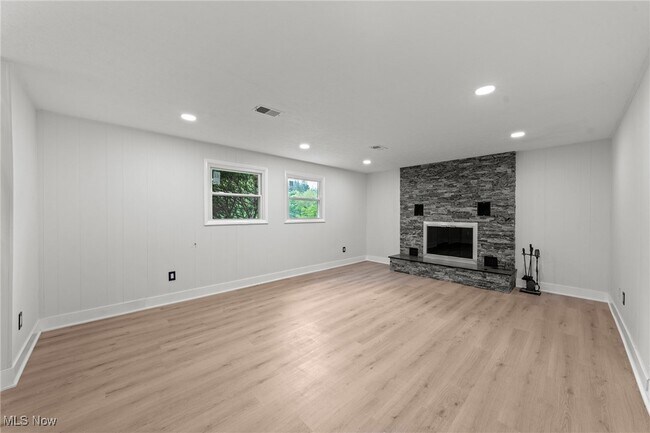 Building Photo - 12790 Heath Rd