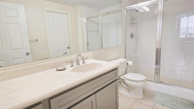 Building Photo - 630 S Sapodilla Ave