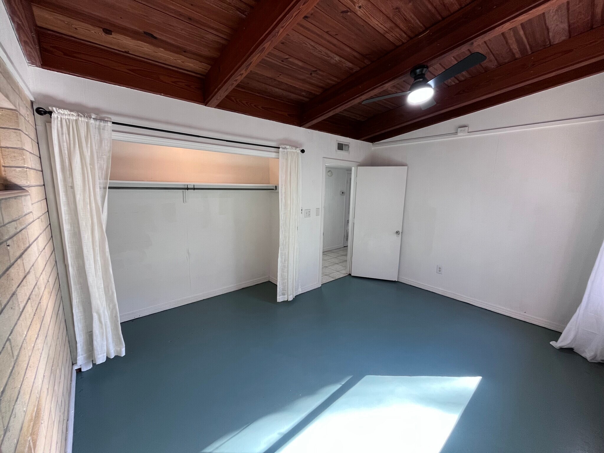 Building Photo - 3812 SW 15th St