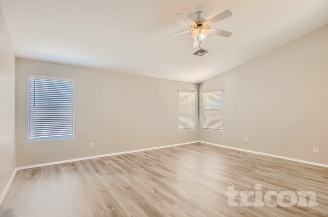 Building Photo - 1353 E Judi Dr