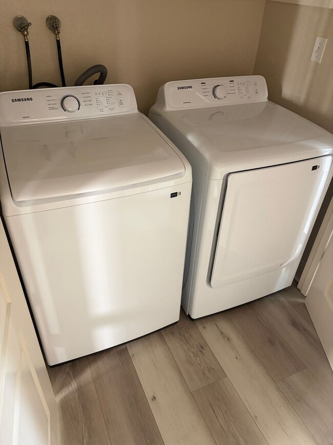 Building Photo - Cozy Loft-Style Studio - For Rent