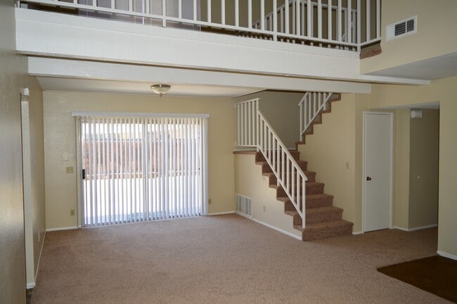 Building Photo - 11249 Heathrow Dr