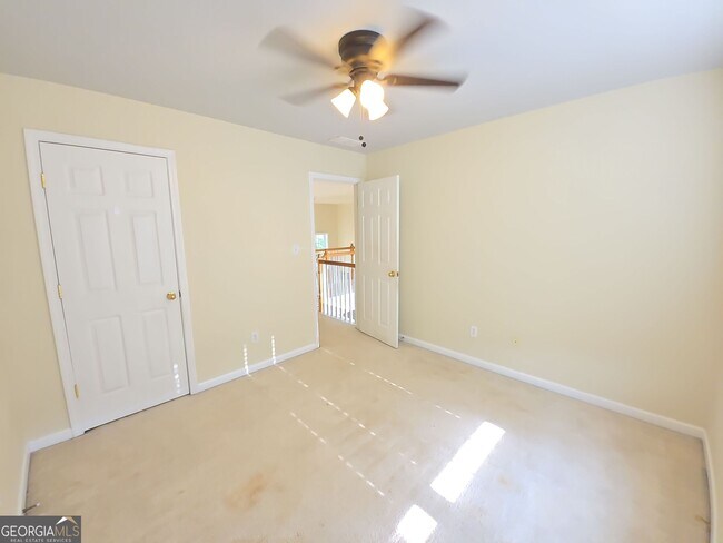 Building Photo - 273 Winthrop Ln