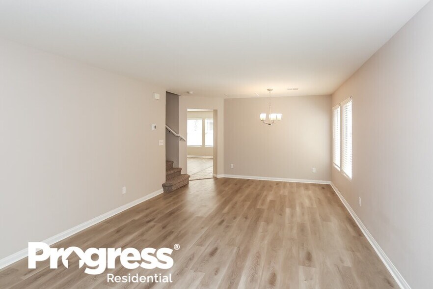 Building Photo - 6171 W Blue Rapids Ct