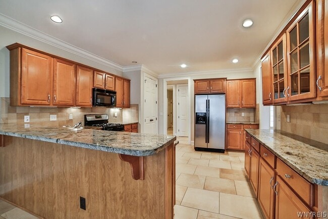 Building Photo - 9 Hidden Creek Ct