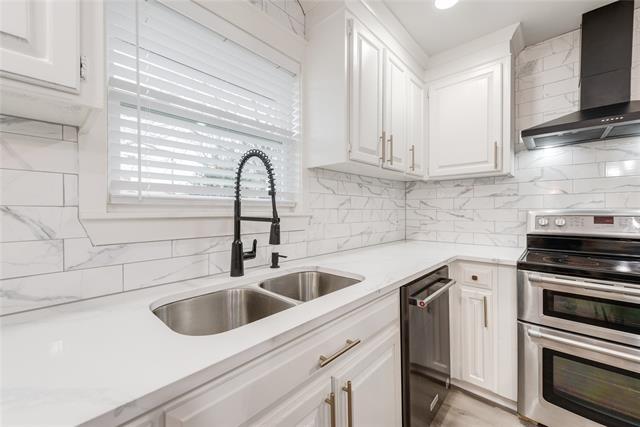 Building Photo - 227 Carolyn Dr