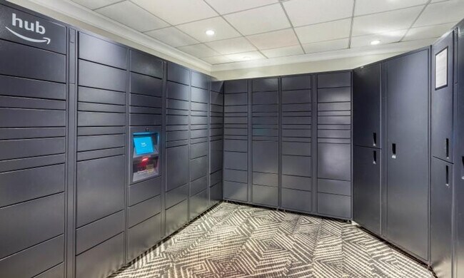 Building Photo - 4550 Cherry Creek S Dr