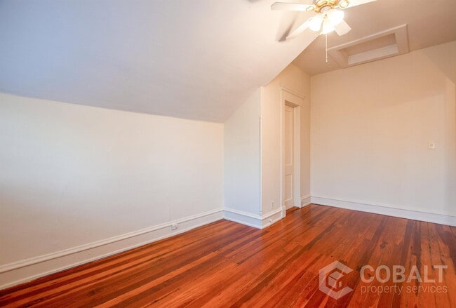 Building Photo - 867 Rosedale Rd NE