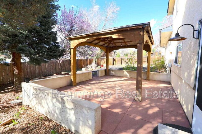 Building Photo - 5330 Silver Spur Ave