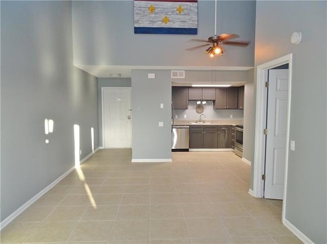 Building Photo - 1580 Harbor Dr