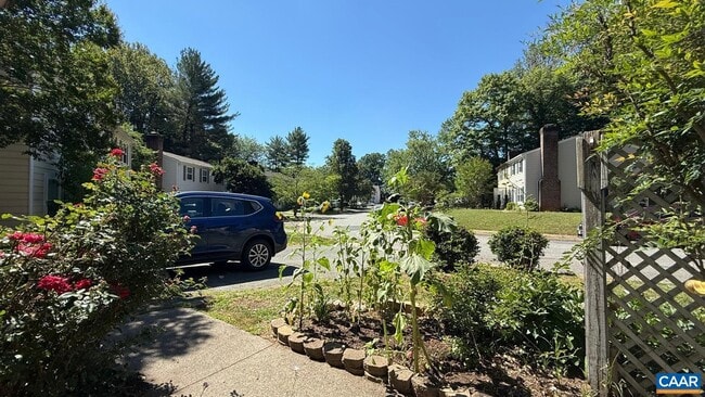 Building Photo - 282 Albert Ct