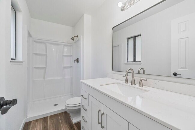 Building Photo - 31331 Auberry Rd