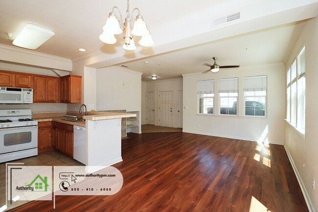 Building Photo - 2359 Shining Star Way
