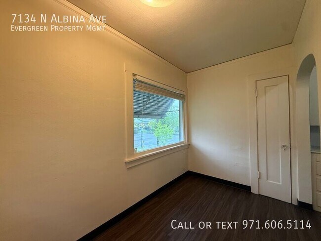 Building Photo - 7134 N Albina Ave