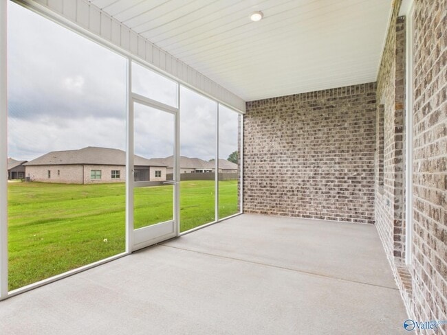 Building Photo - 22567 Donahue Dr