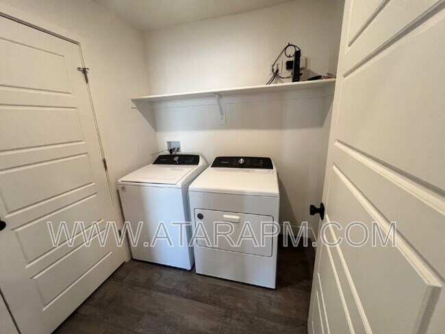 Building Photo - 543 S 1020 W