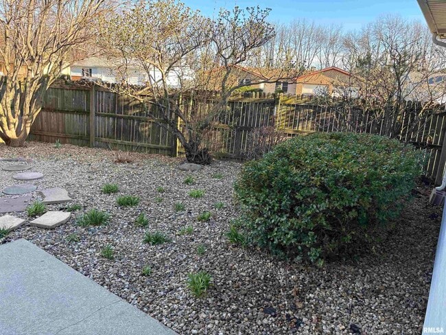 Building Photo - 3326 Jennings Dr