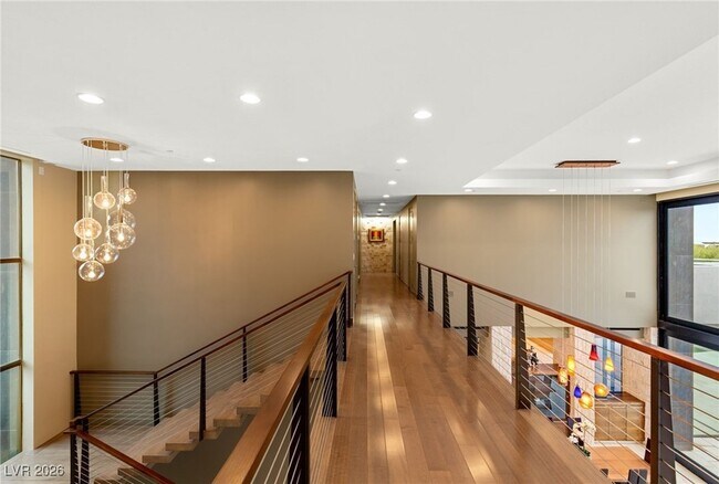 Building Photo - 98 Sun Glow Ln