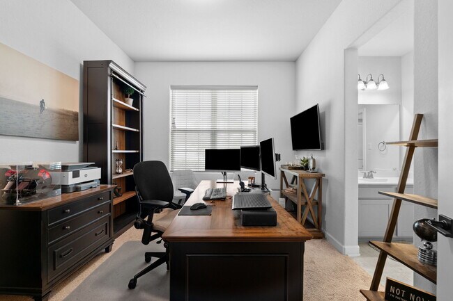Building Photo - 1606 Brass Canyon