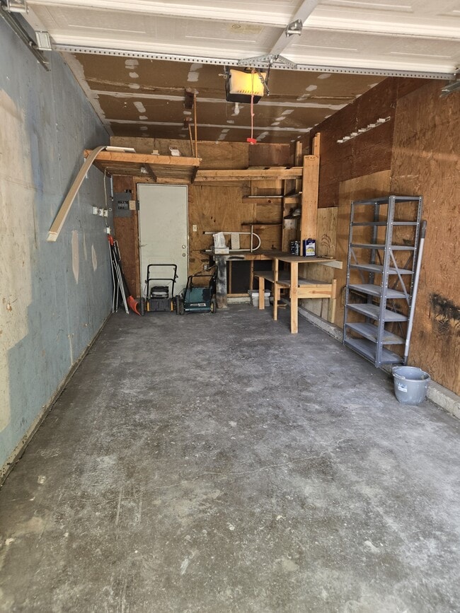 Building Photo - 4566 Adieu Cir