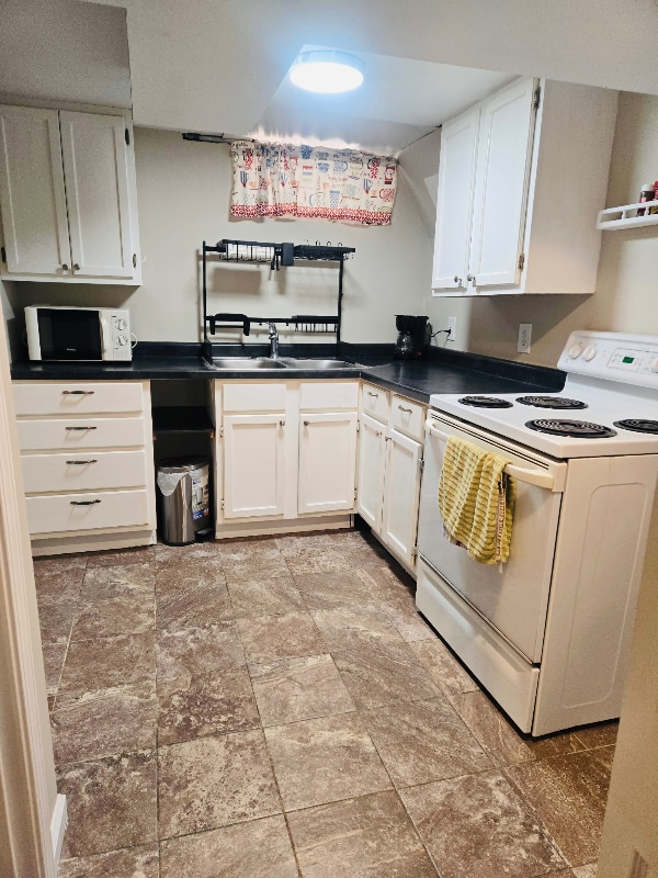 Building Photo - 6009 Odell St