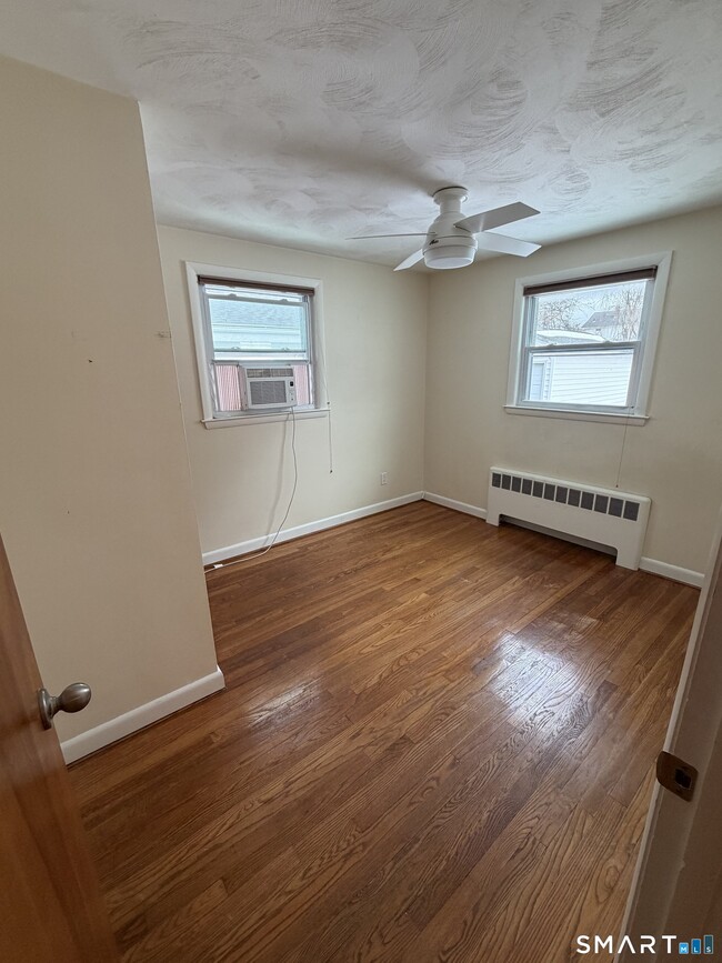 Building Photo - 56 Westgate St