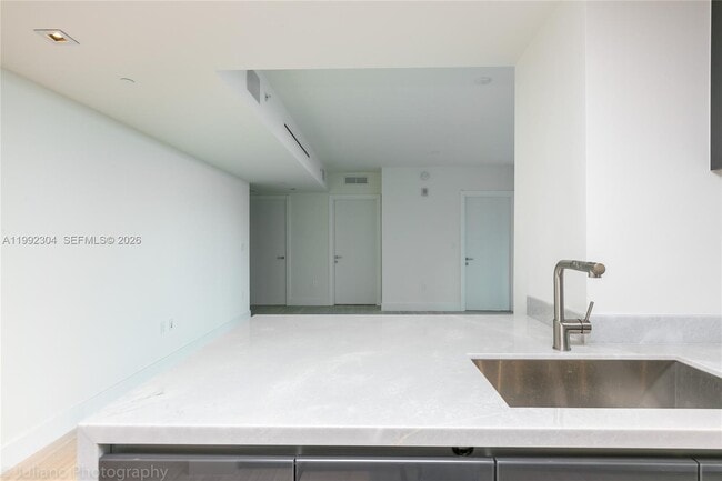 Building Photo - 1451 Brickell Ave