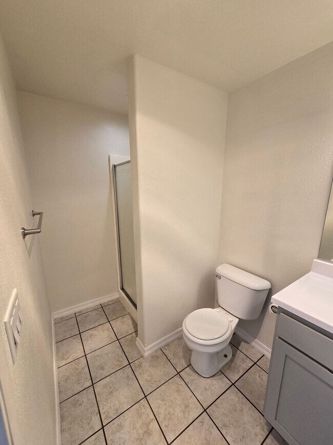 Building Photo - THIS 1 BEDROOM 1 BATH IS A GEM ON THE EAST SIDE OF MEDFORD