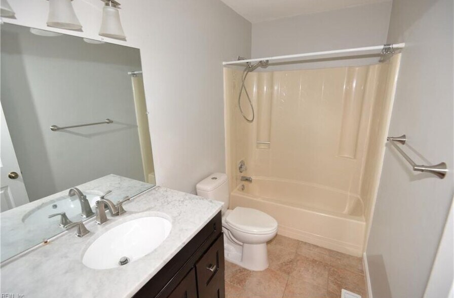 Building Photo - 4502 Marlwood Way