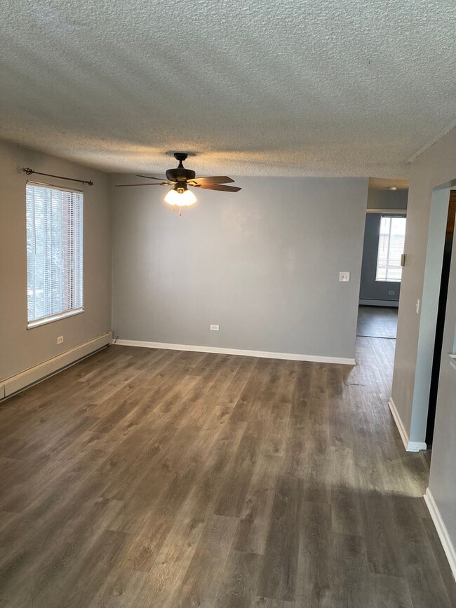 Building Photo - Two Bedroom Aurora Condo in District 204