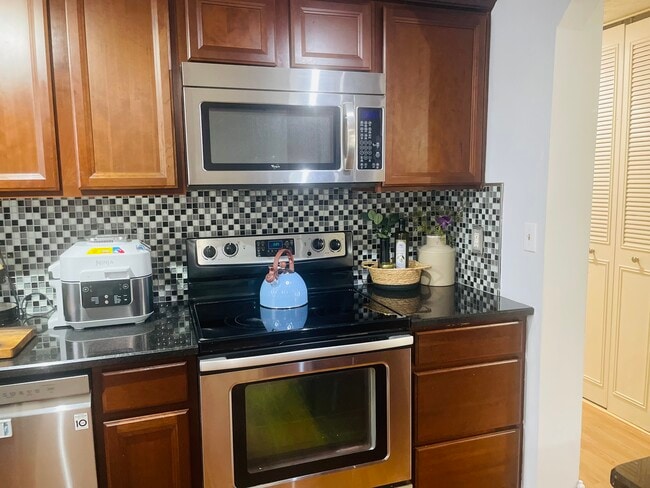 Building Photo - 11019 Neptune Pl