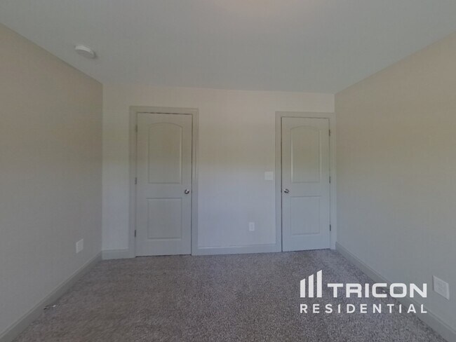 Building Photo - 3227 Brigadier Way SW