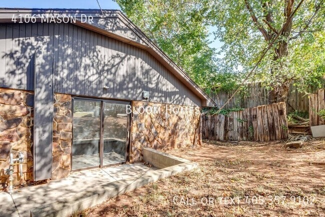 Building Photo - 4106 Mason Dr