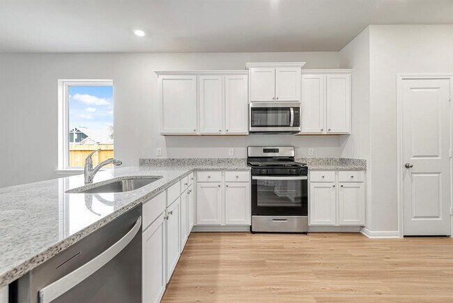 Building Photo - 400 Mystic Slopes Dr