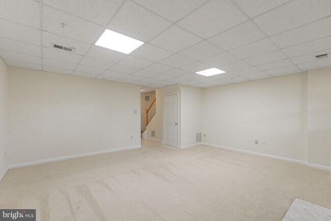 Building Photo - 2209 Bear Valley Terrace