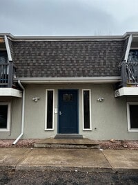 Building Photo - Locust312 (CW-KS)