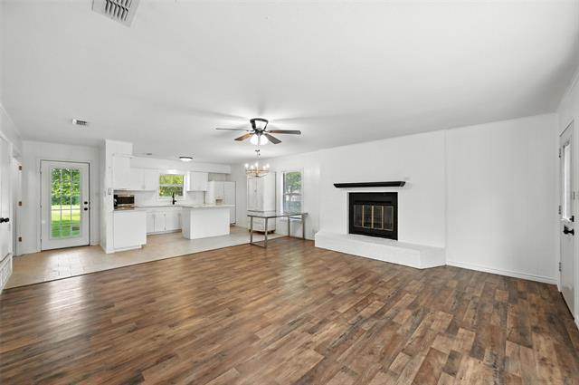 Building Photo - 3517 Sparks Ln